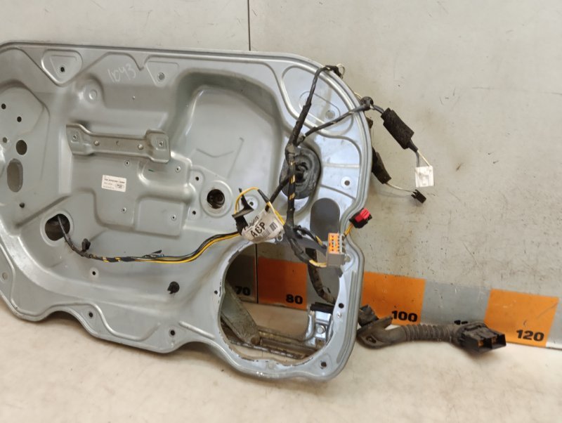 Стеклоподъемник электр. передний левый