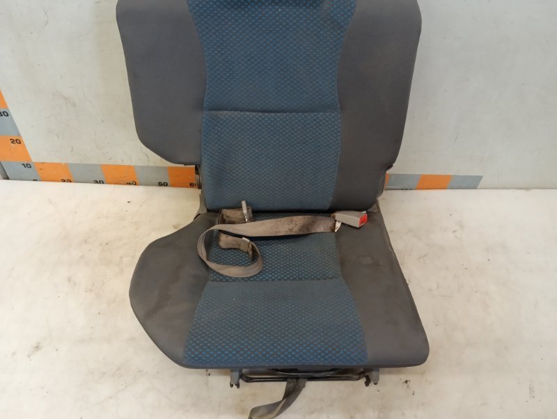 Сиденье салонное