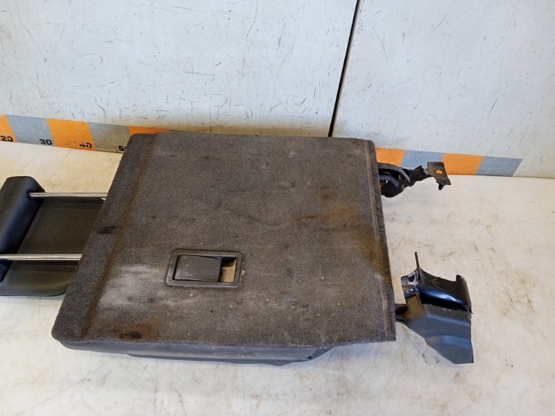 Сиденье салонное