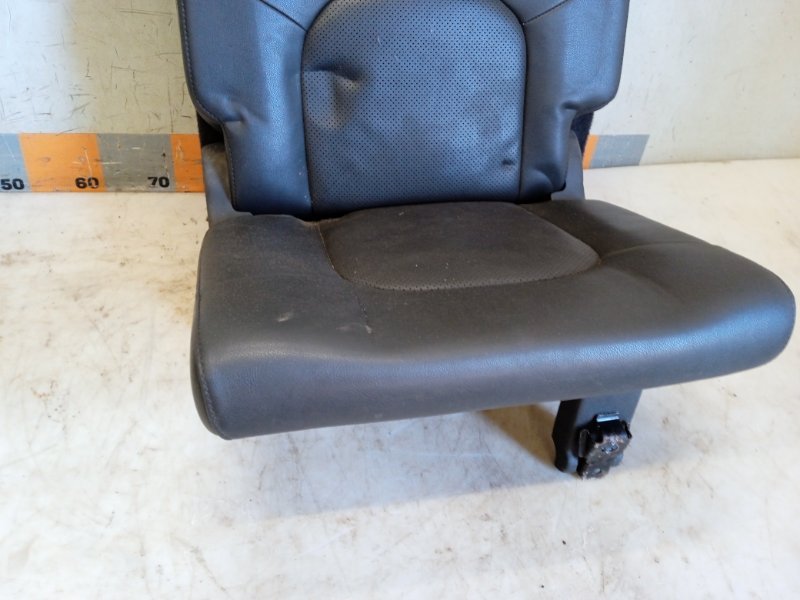 Сиденье салонное