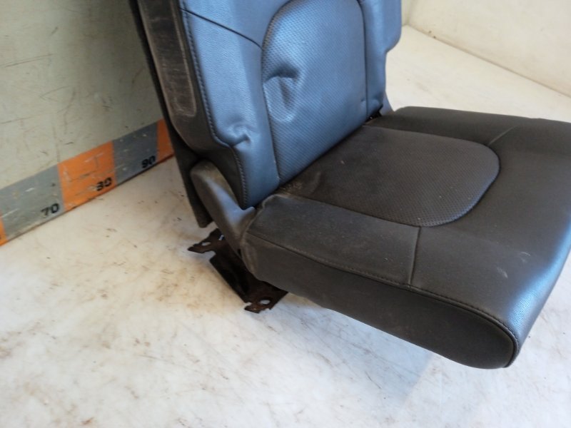 Сиденье салонное