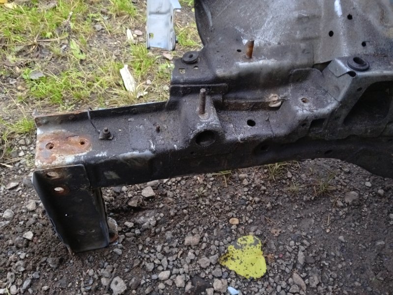 Лонжерон передний правый