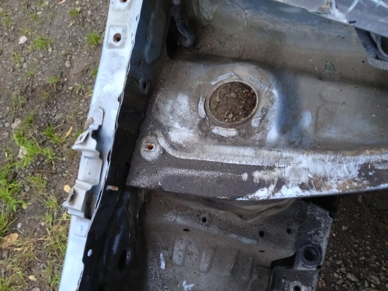 Лонжерон передний правый