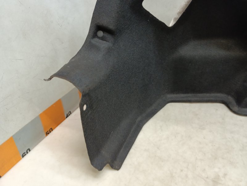 Обшивка багажника