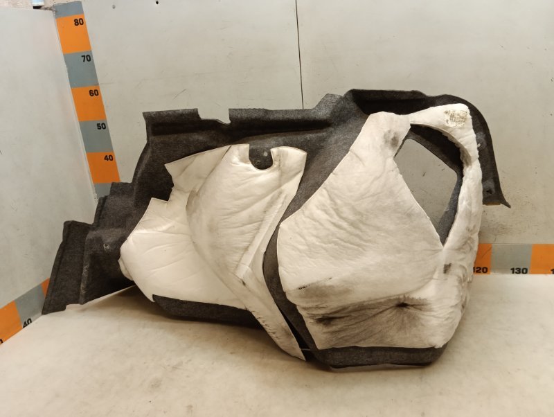 Обшивка багажника