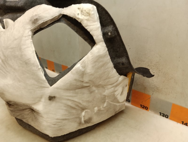 Обшивка багажника