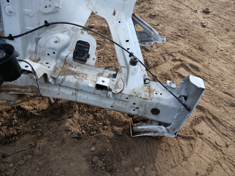 Лонжерон передний левый