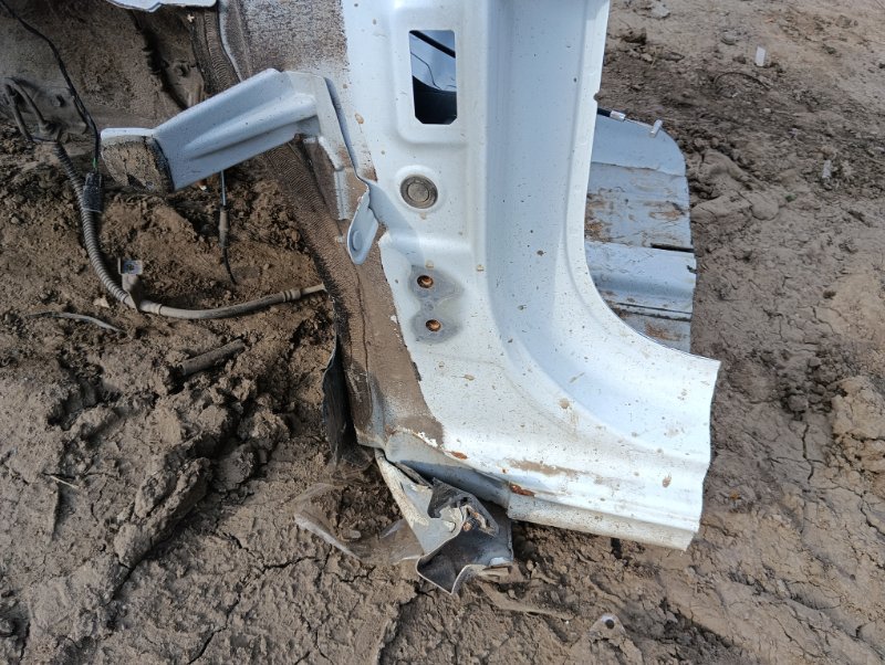 Лонжерон передний левый