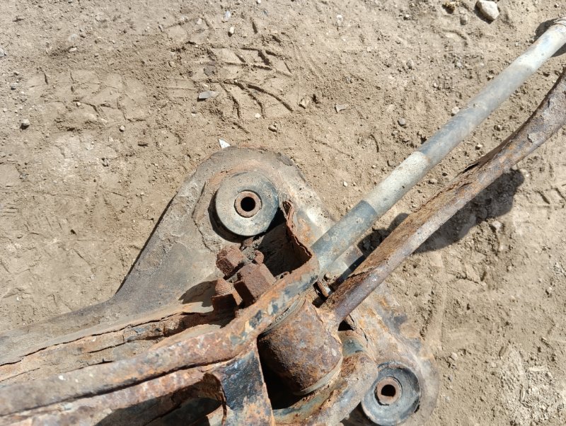 Балка задняя