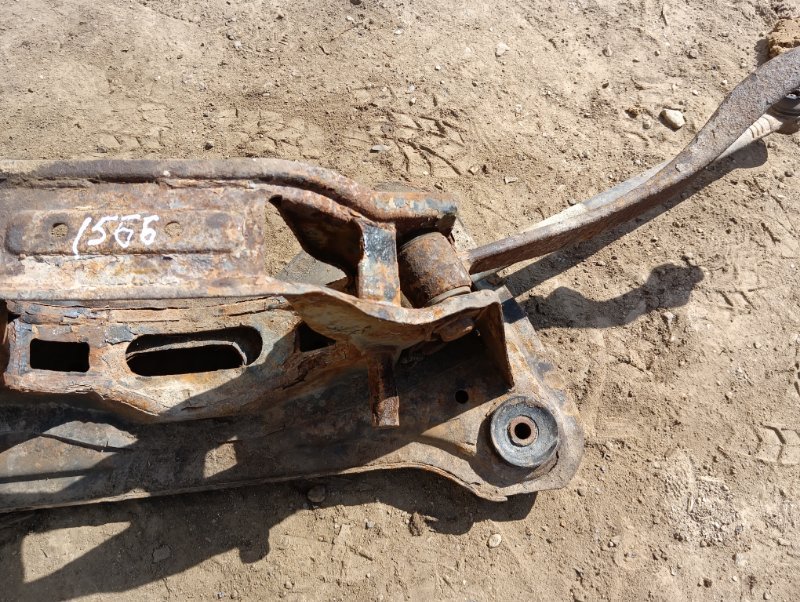 Балка задняя