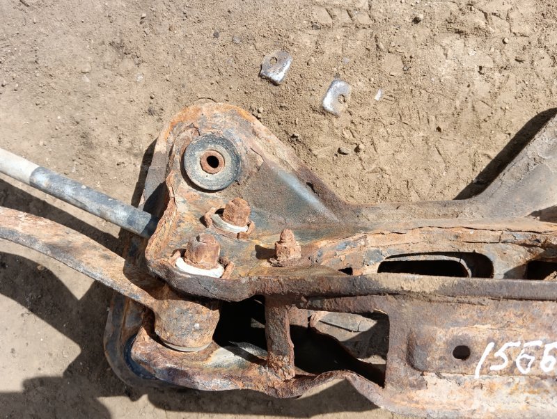 Балка задняя