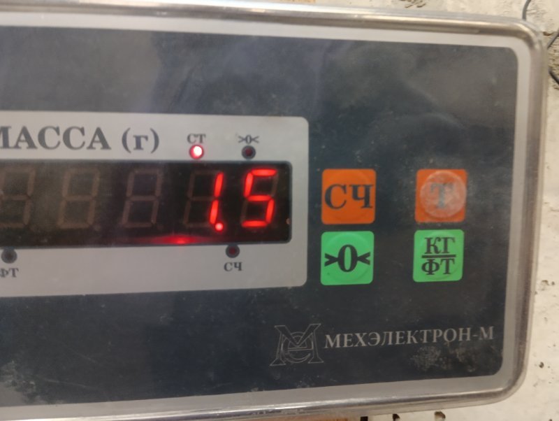 Стекло двери задней правой