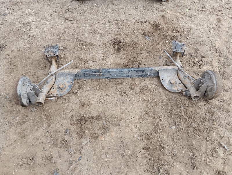 Балка задняя