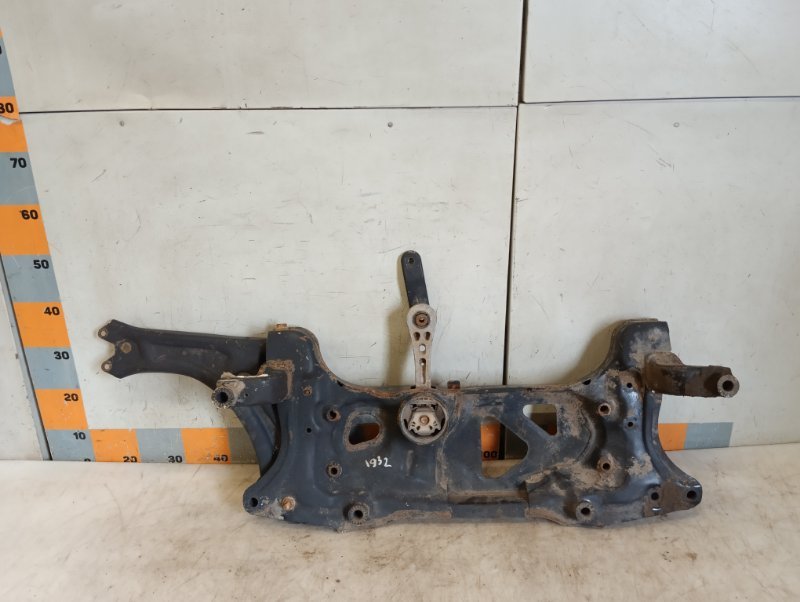 Балка подмоторная