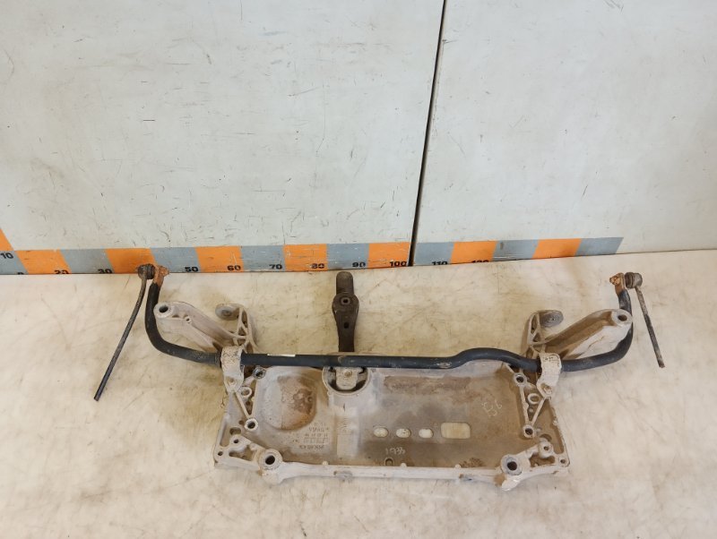 Балка подмоторная