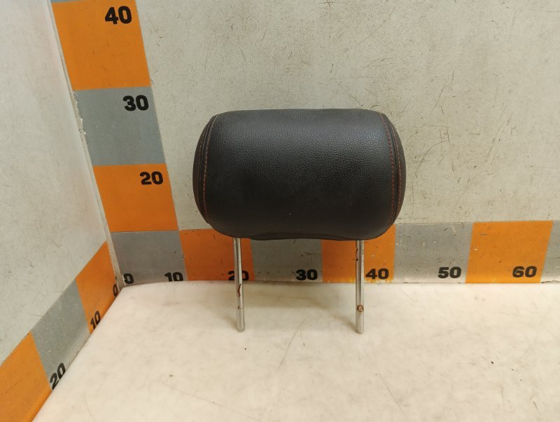 Подголовник сиденья