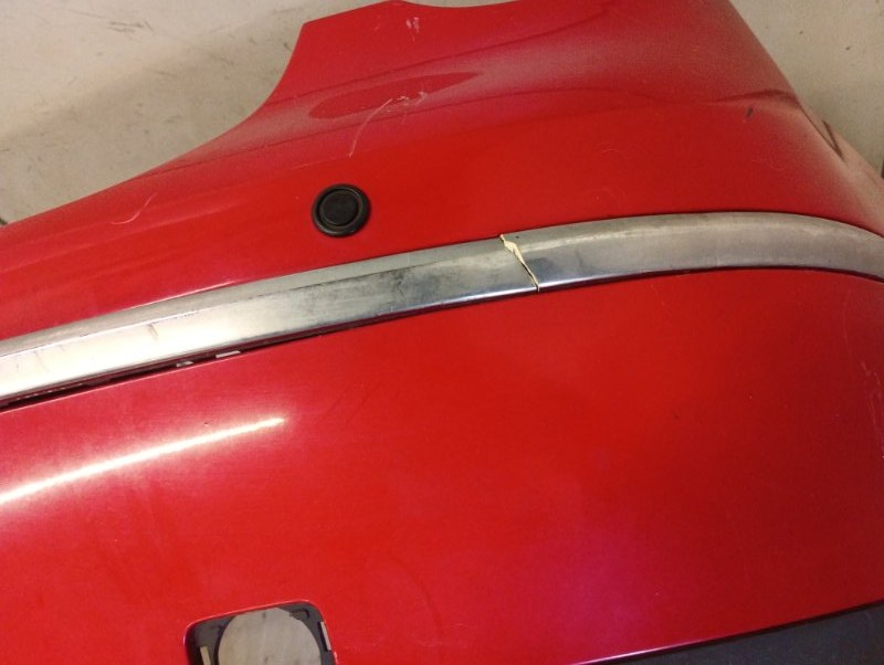 Бампер задний