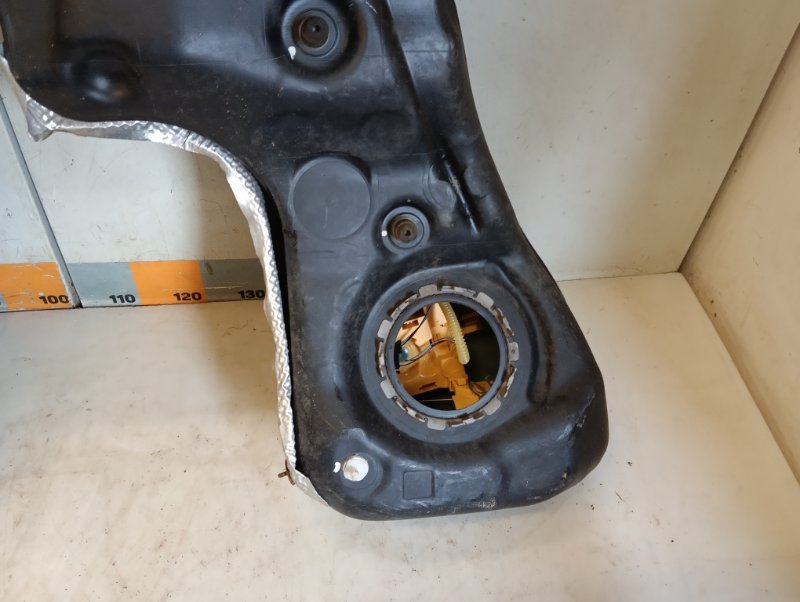 Бак топливный