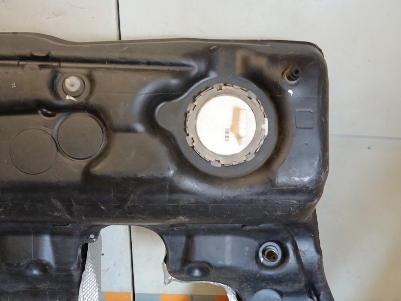 Бак топливный