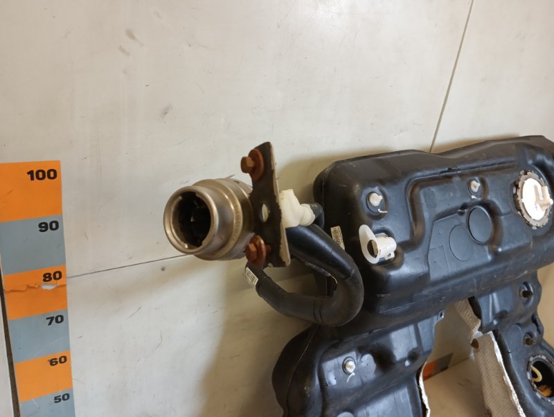 Бак топливный