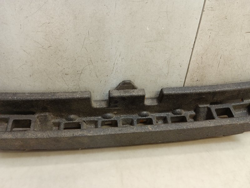 Наполнитель переднего бампера