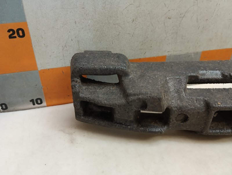 Наполнитель переднего бампера