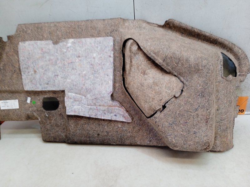 Обшивка багажника