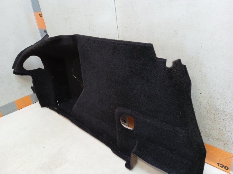 Обшивка багажника