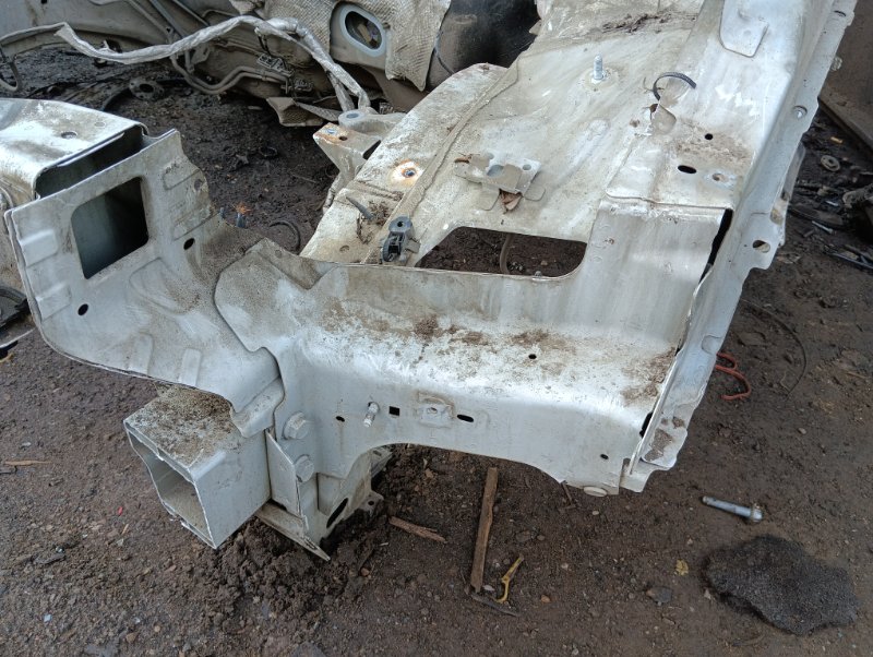 Лонжерон передний левый