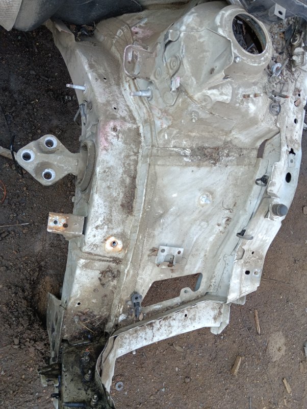 Лонжерон передний левый