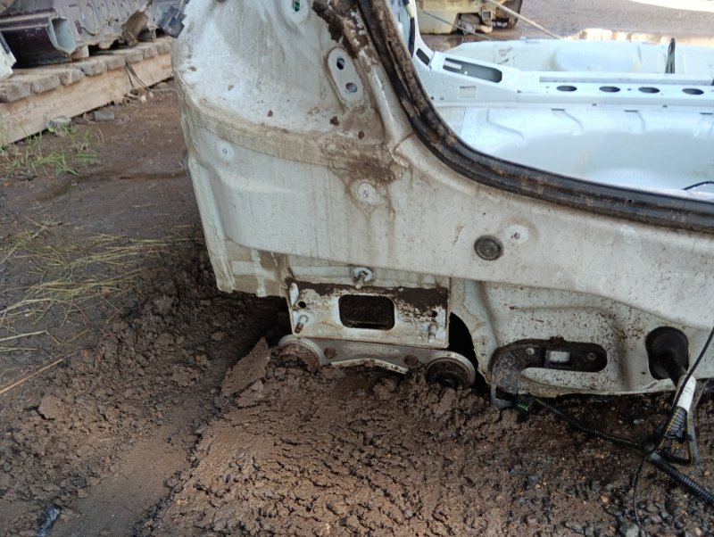 Крыло заднее левое