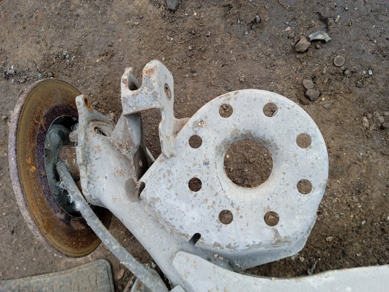 Балка задняя