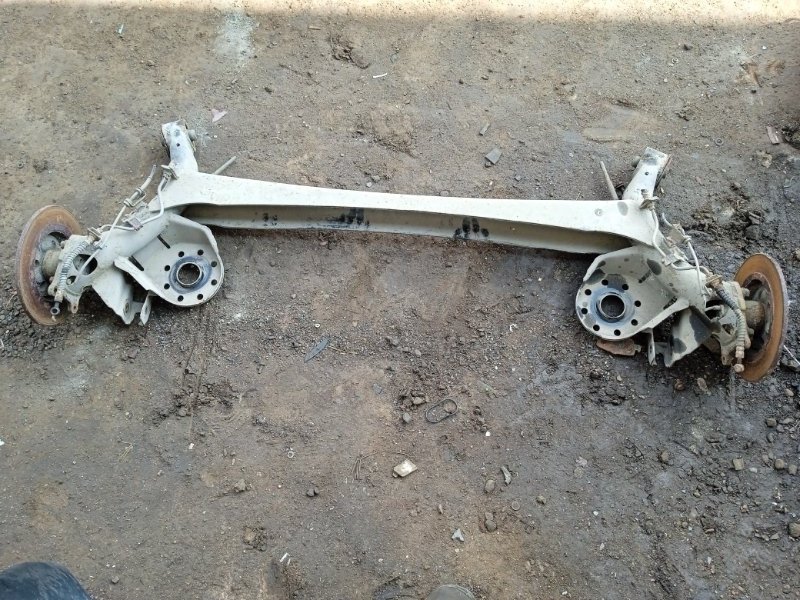 Балка задняя