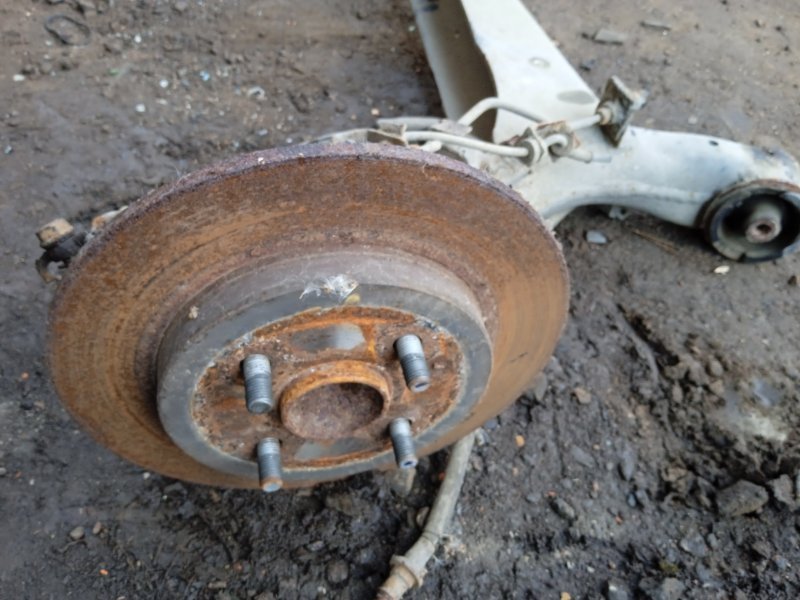 Балка задняя