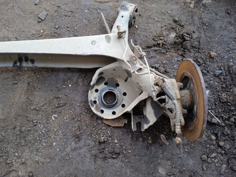 Балка задняя