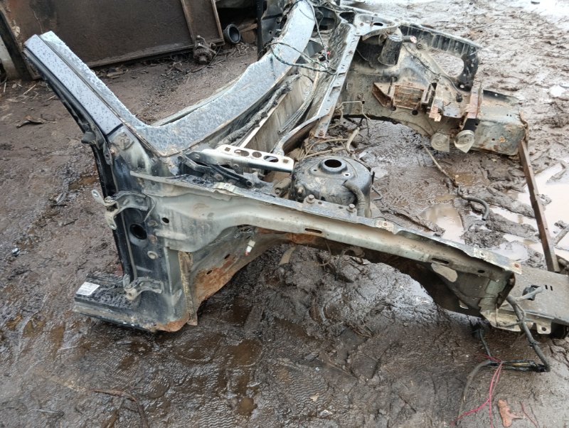 Кузовной элемент