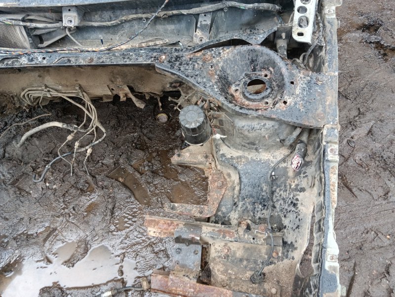 Кузовной элемент