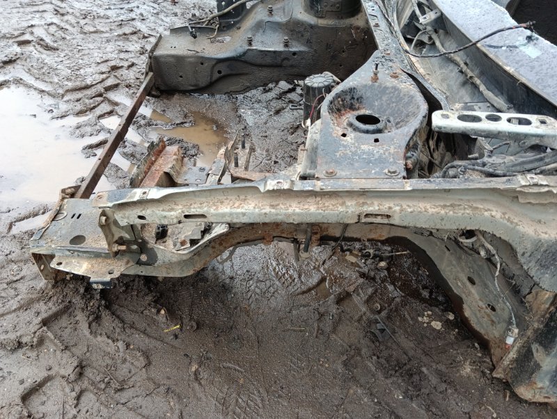 Кузовной элемент