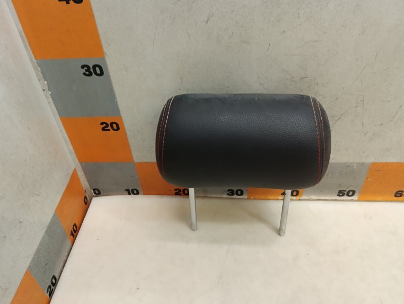 Подголовник сиденья