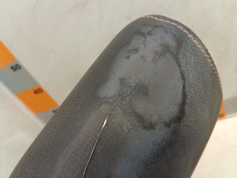 Подголовник сиденья