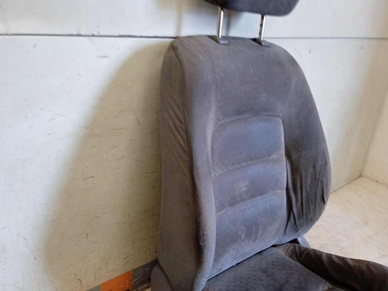 Сиденье переднее левое