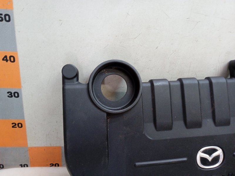 Крышка двигателя