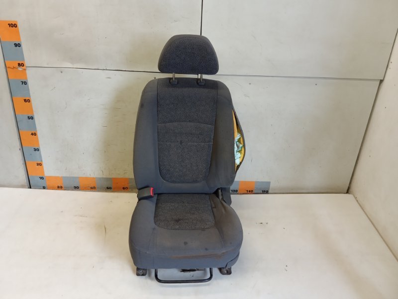 Сиденье переднее левое