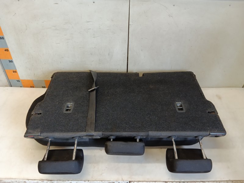 Сиденье салонное