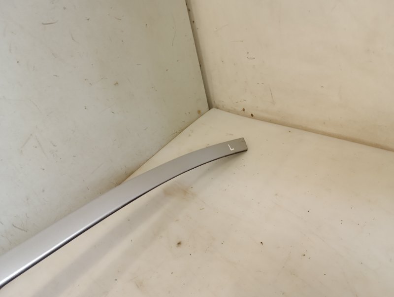 Молдинг крыши левый