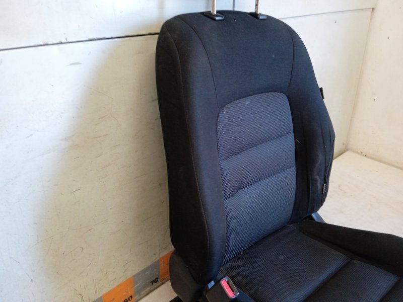 Сиденье переднее левое