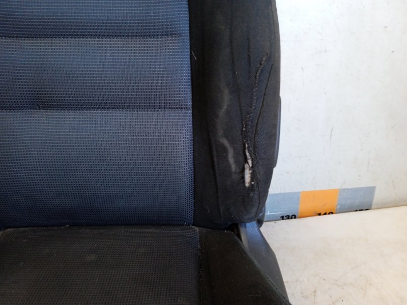 Сиденье переднее левое