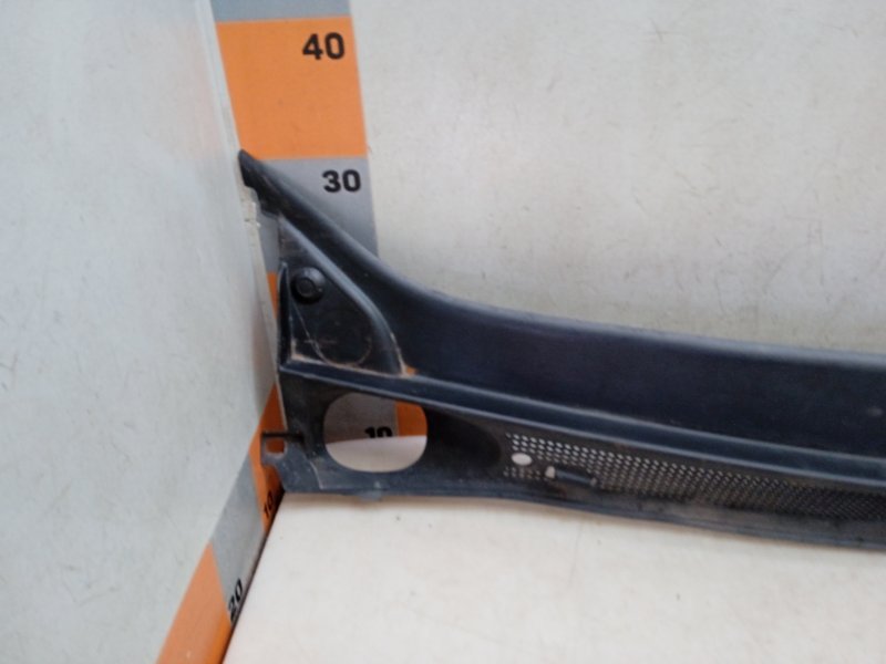 Решетка стеклоочистителей (Жабо)