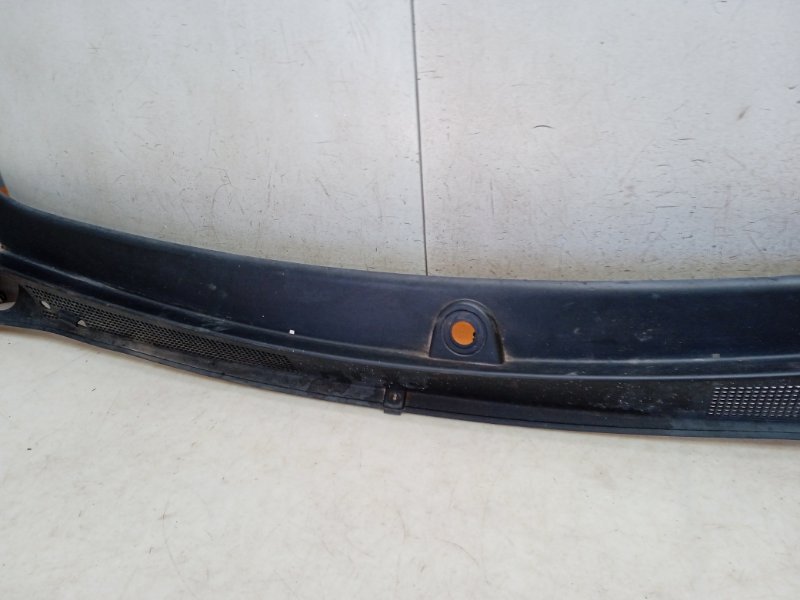 Решетка стеклоочистителей (Жабо)