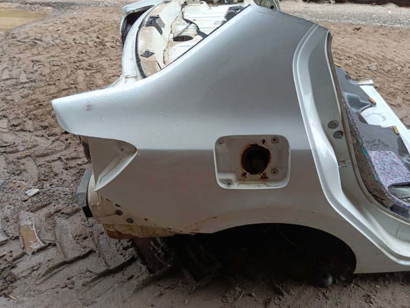 Кузовной элемент